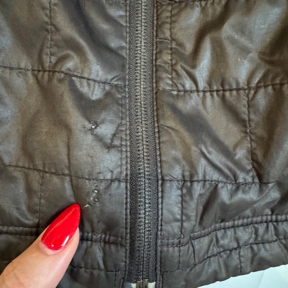 Patagonia Women’s Insulated Vest | Size Small | See Flaws - Picture 6 of 8